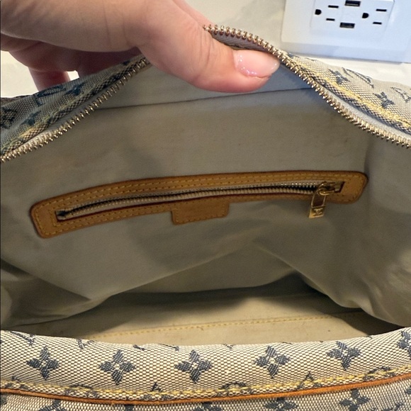 Louis Vuitton Navy Monogram Mini Lin Marie Boston Handbag - Picture 8 of 17